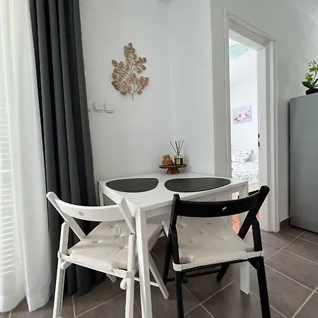 By The Sea - 21634 아파트 로고즈니차