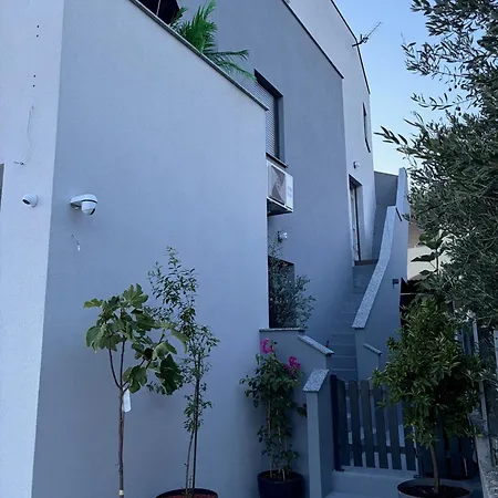 Apartament By The Sea - 21634 Rogoznica (Sibenik-Knin)